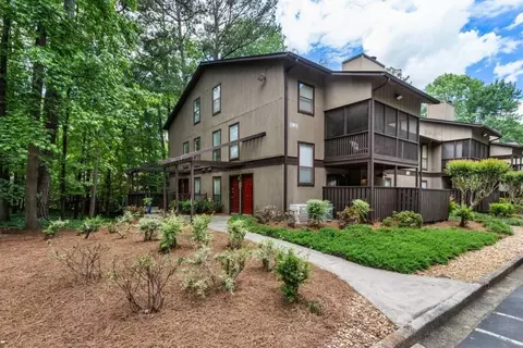 504 River Run Dr, Atlanta, GA 30350