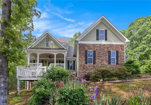 5642 Little Branch Cir, Clermont, GA 30527