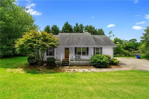 6752 Stringer Rd, Clermont, GA 30527