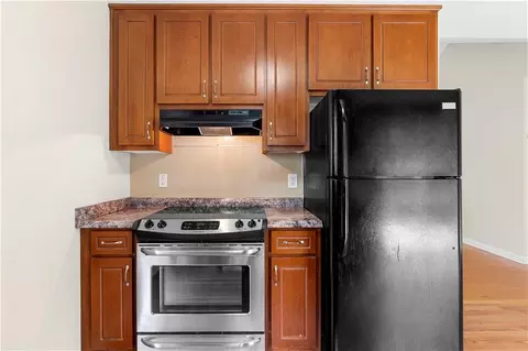 Kitchen - 6752 Stringer Rd, Clermont, GA 30527 photo 3 of 4