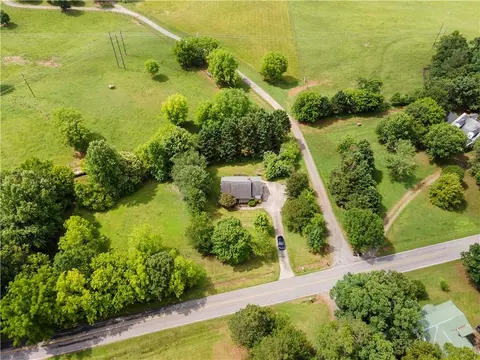 View/Area - 6752 Stringer Rd, Clermont, GA 30527 photo 2 of 5