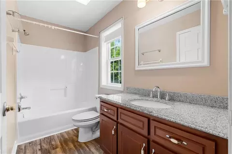 Bath - 6752 Stringer Rd, Clermont, GA 30527 photo 1 of 2