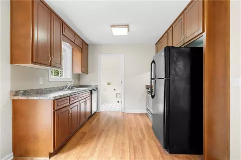 Kitchen - 6752 Stringer Rd, Clermont, GA 30527 photo 1 of 4