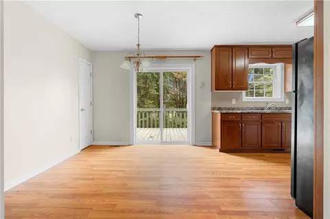 Living - 6752 Stringer Rd, Clermont, GA 30527 photo 4 of 4
