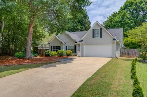 627 New England Way, Lawrenceville, GA 30046