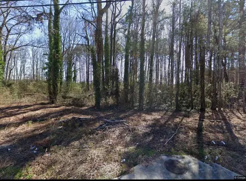 1680 Rose Garden Ln, Loganville, GA 30052