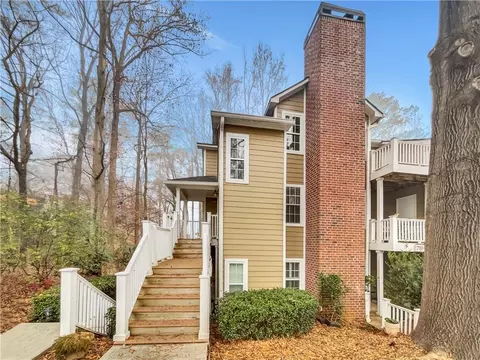 2190 River Heights Ct SE, Marietta, GA 30067
