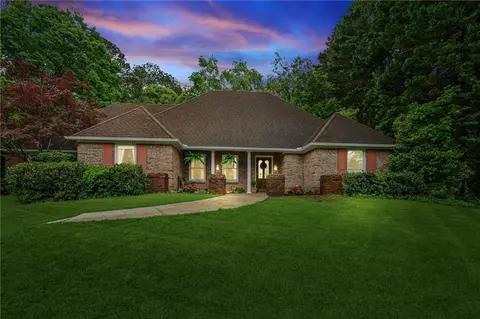 1275 Fontainebleau Ct, Lawrenceville, GA 30043