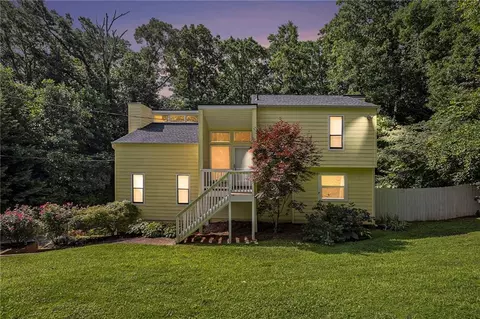 1202 Laurel Cliff Dr SE, Smyrna, GA 30082