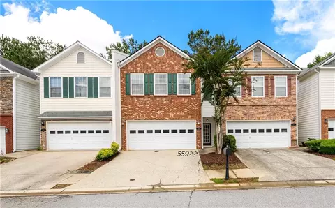 559 Woodland Park Ter, Lawrenceville, GA 30043