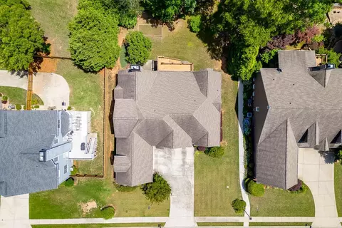 View/Area - 2041 Democracy Dr, Buford, GA 30519 photo 2 of 4