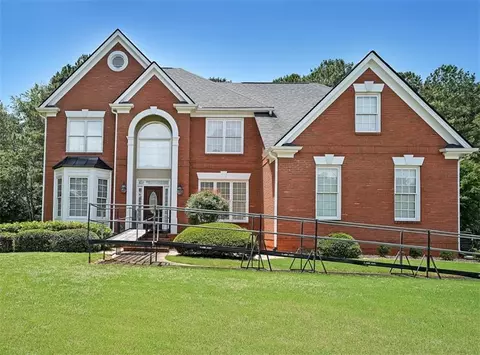 2892 Motts Cove Holw, Lawrenceville, GA 30043