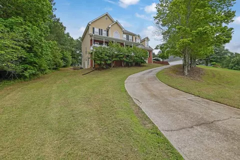 2530 River Run Dr, Dacula, GA 30019