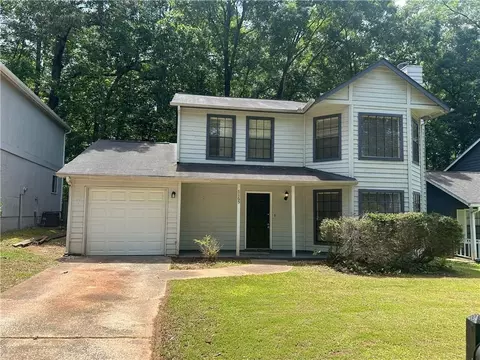 1165 Oaks Pl, Stone Mountain, GA 30083