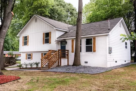8420 Sheridan Dr, Jonesboro, GA 30236
