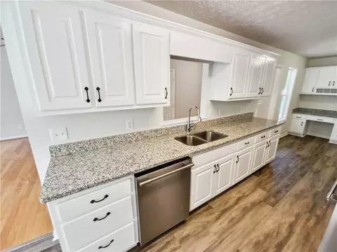 145 Shadowbrook Trce, Covington, GA 30016 photo 9