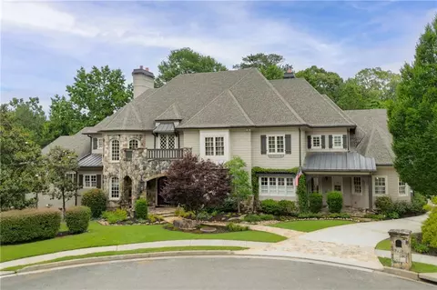 5119 Greythorne Ln, Marietta, GA 30068