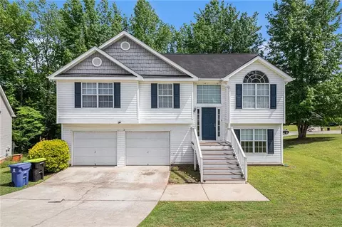 115 Manx Dr, Grantville, GA 30220