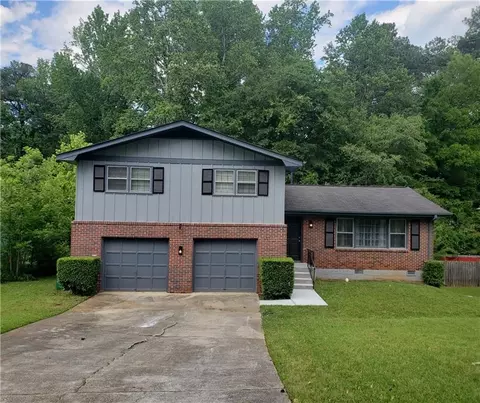 4274 Carrollwood Dr, Stone Mountain, GA 30083