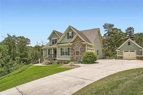 46 Grand Georgian Ct NE, Cartersville, GA 30121