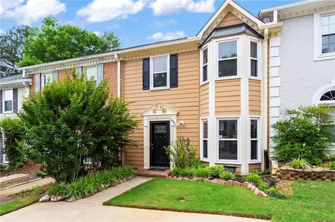 4971 Jenny Dr, Acworth, GA 30101
