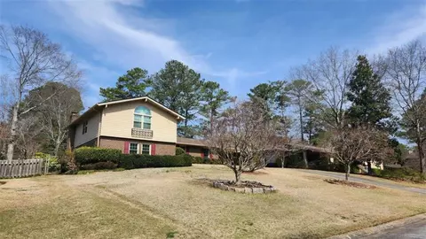 2886 Thornbriar Rd, Atlanta, GA 30340