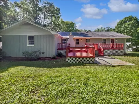 5142 Golfbrook Ct, Stone Mountain, GA 30088