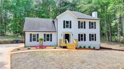 545 Woodrow Dr, Lawrenceville, GA 30043