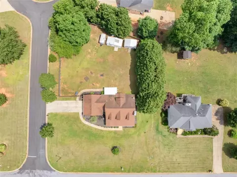 View/Area - 710 Freeman Dr, Covington, GA 30016 photo 2 of 3