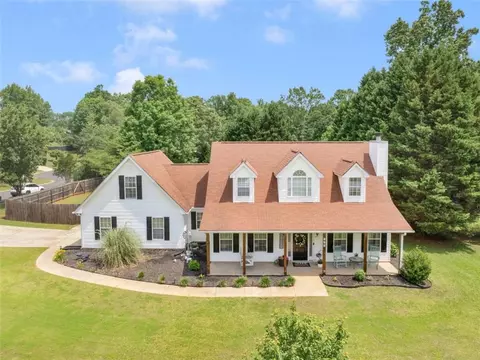 Exterior - 710 Freeman Dr, Covington, GA 30016 photo 9 of 10