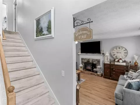 Entry Way - 710 Freeman Dr, Covington, GA 30016 photo 3 of 12