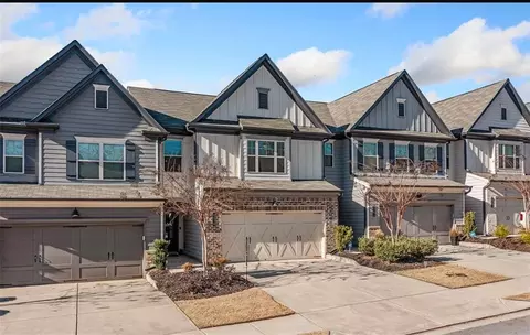 5634 Parkview Ln, Flowery Branch, GA 30542