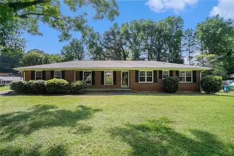 1663 Pounds Rd SW, Stone Mountain, GA 30087