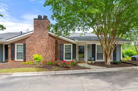 1141 Moorestown Cir, Decatur, GA 30033
