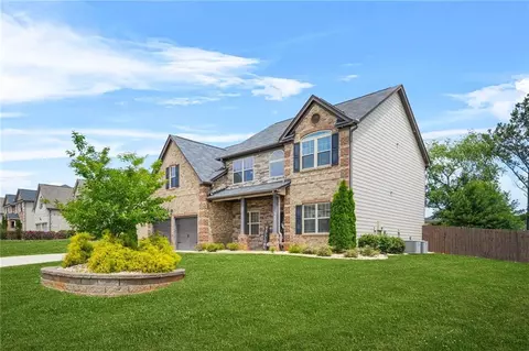 321 Shannon Ct, Mcdonough, GA 30252