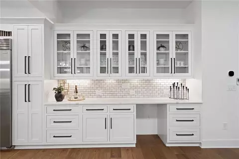Kitchen - 2595 Grassview Dr, Milton, GA 30004 photo 10 of 10