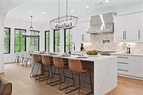 Kitchen - 2595 Grassview Dr, Milton, GA 30004 photo 9 of 10