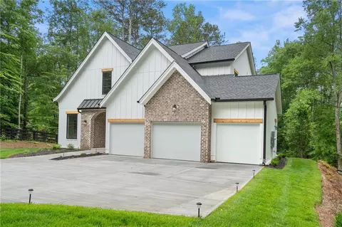 Exterior - 2595 Grassview Dr, Milton, GA 30004 photo 6 of 9