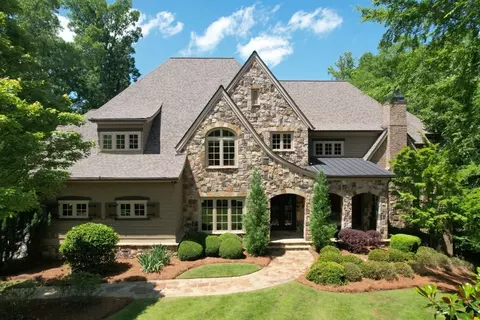 1023 Little Darby Ln, Suwanee, GA 30024