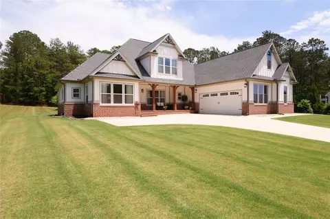 400 Fox Valley Dr, Monroe, GA 30656