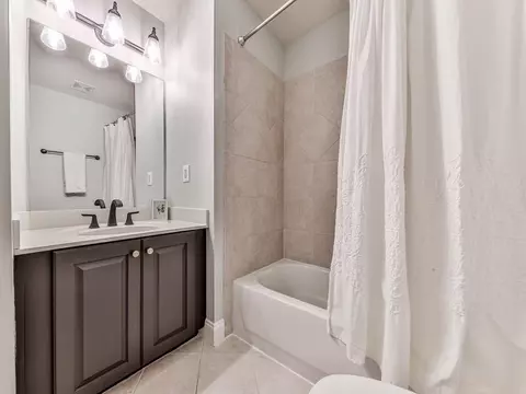Bath - 237 Libby Ln, Canton, GA 30115 photo 1 of 7