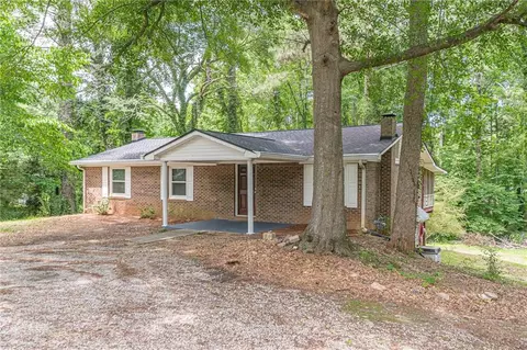 143 Longview Rd, Fayetteville, GA 30214