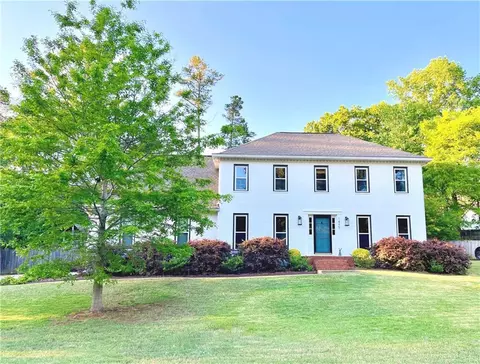 1495 Oak Springs Dr, Marietta, GA 30066