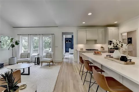 Kitchen - 7920 Tintern Trce, Duluth, GA 30097 photo 14 of 22