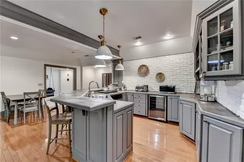 Kitchen - 7920 Tintern Trce, Duluth, GA 30097 photo 19 of 22