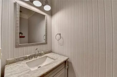 Bath - 7920 Tintern Trce, Duluth, GA 30097 photo 1 of 14