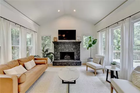 Living - 7920 Tintern Trce, Duluth, GA 30097 photo 6 of 11