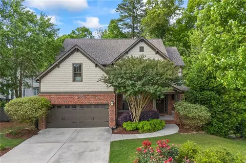 414 Silver Top Dr, Grayson, GA 30017