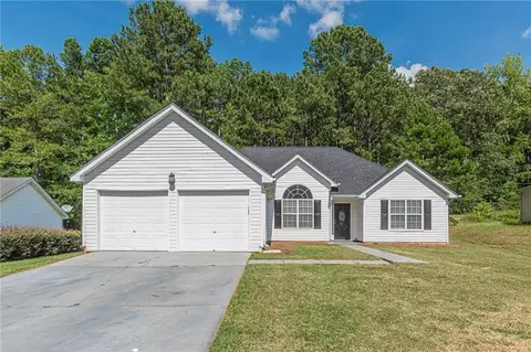 160 Goldleaf Dr, Hampton, GA 30228