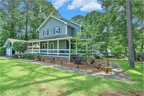 3392 Inns Brook Way, Snellville, GA 30039